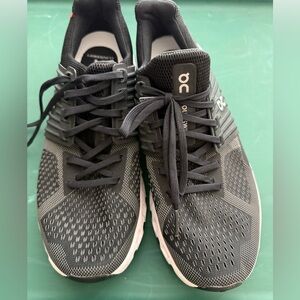 On Cloud Cloudswift Running Women's Black Running Shoes Size 10